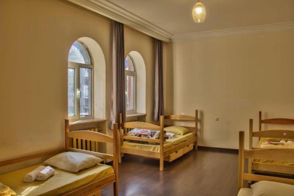 Classy And Cozy Hostel Yerevan Exterior photo